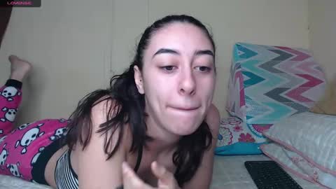 Chloe  online show from 01-04-25, 01:42