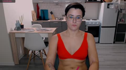 Eva and Sandra online show from 12-08-24, 06:17