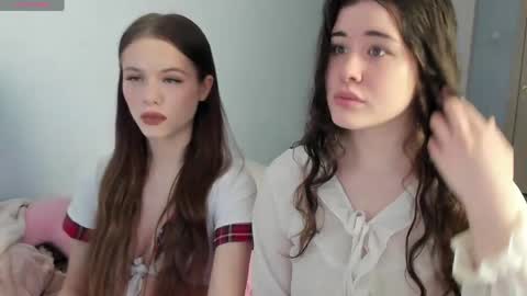 Snapshot of chloeblisss chatting on 05-03-26, 05:13 My name is Chloe Like my broadcast pls online show from 05-03-26, 05:13