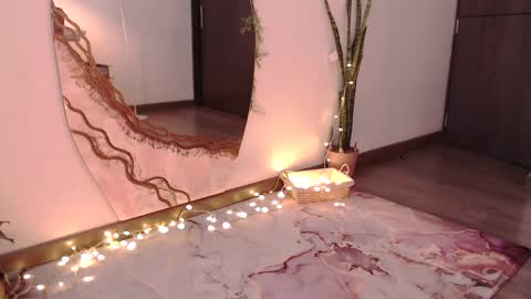 cloe online show from 02-11-25, 07:16