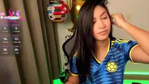 Chloe online show from 06-17-26, 11:01