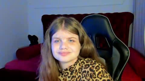 ChloeHalses online show from 05-08-26, 05:07