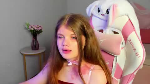 ChloeHalses online show from 06-16-26, 05:37