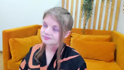 ChloeHalses online show from 06-19-26, 05:06