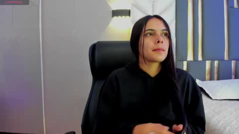 Chloe Harper  online show from 05-01-26, 11:59