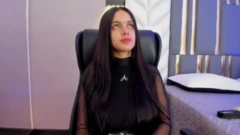  Chloe Harper  online show from 06-14-26, 12:18