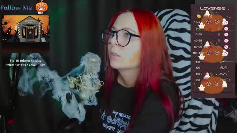 Snapshot of chloejenyss chatting on 10-09-25, 05:38 Chloe online show from 10-09-25, 05:38