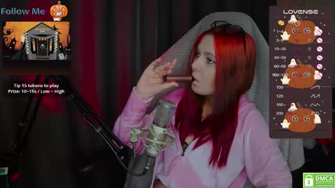 Snapshot of chloejenyss chatting on 10-14-25, 03:51 Chloe online show from 10-14-25, 03:51