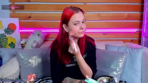 Chloe online show from 11-24-25, 01:05