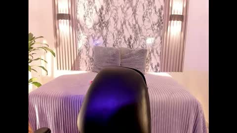 chloemasonn online show from 12-19-25, 11:06