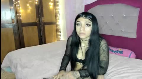 chloemessy online show from 02-03-26, 06:22