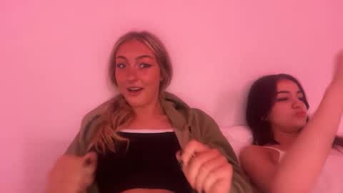 chloeros3e online show from 09-25-25, 05:27