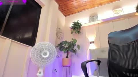 Chloe rosse online show from 03-04-25, 07:08