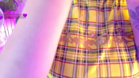 Snapshot of chloerossee chatting on 02-11-26, 01:32 Chloe rosse online show from 02-11-26, 01:32