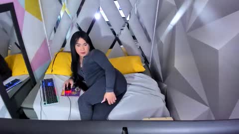 Chloesweett online show from 02-11-26, 05:45