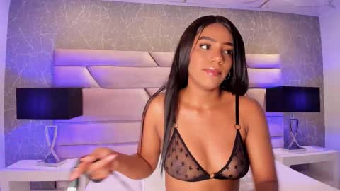 CHLOE  online show from 09-27-25, 07:52