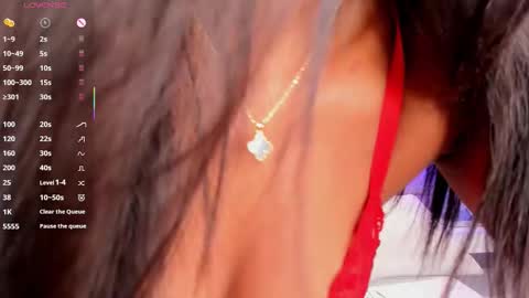 CHLOE  online show from 11-08-25, 12:44