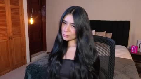 ChloeTurner  online show from 04-29-26, 12:42