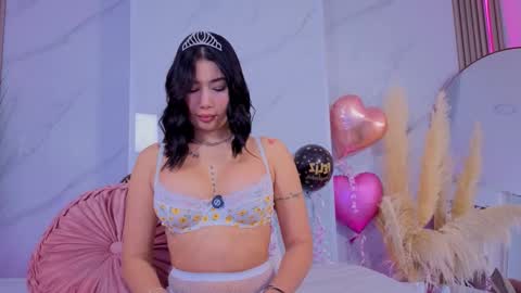 Snapshot of chlooee_ chatting on 11-03-25, 01:19 Chlooe online show from 11-03-25, 01:19