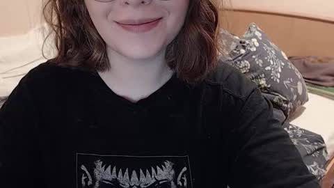 Snapshot of chmiri chatting on 09-25-25, 01:26 chmiri online show from 09-25-25, 01:26