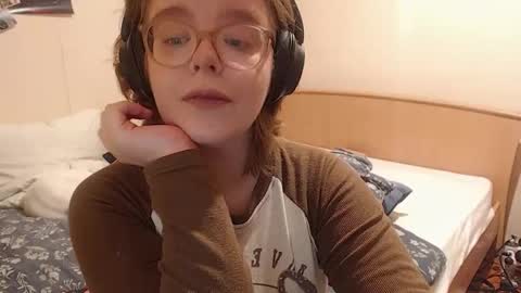 Snapshot of chmiri chatting on 01-10-26, 03:58 chmiri online show from 01-10-26, 03:58