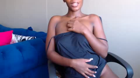 Snapshot of choccoa chatting on 02-04-25, 05:31 Daisy online show from 02-04-25, 05:31