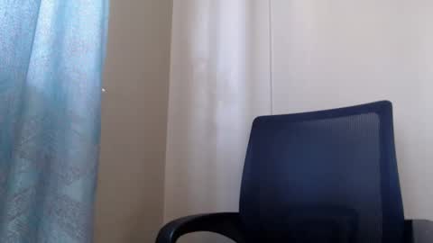 Snapshot of choccoa chatting on 09-21-25, 07:21 Daisy online show from 09-21-25, 07:21