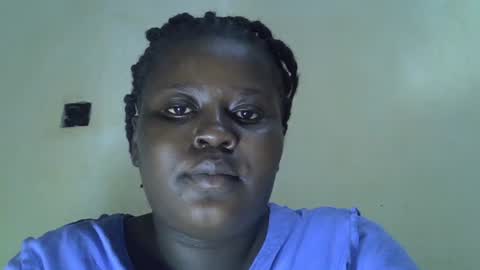 Snapshot of choclate_goddess chatting on 06-06-26, 09:30 Paula online show from 06-06-26, 09:30