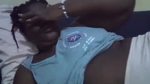 Snapshot of choclate_goddess chatting on 06-14-26, 02:20 Paula online show from 06-14-26, 02:20