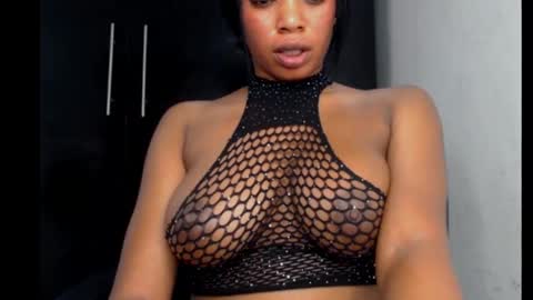 Snapshot of choco_chocox chatting on 12-08-24, 11:57 ESTHER online show from 12-08-24, 11:57