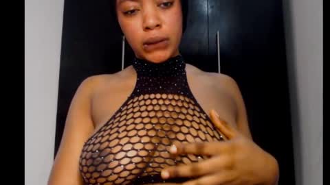 Snapshot of choco_chocox chatting on 12-19-24, 09:29 ESTHER online show from 12-19-24, 09:29