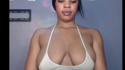 Snapshot of choco_chocox chatting on 01-28-25, 02:42 ESTHER online show from 01-28-25, 02:42