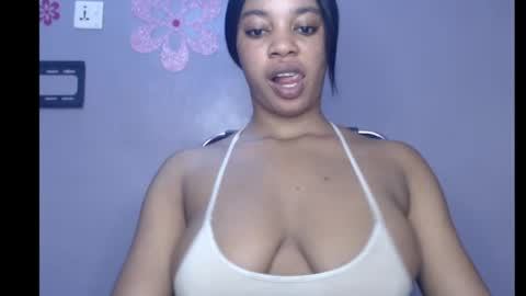 Snapshot of choco_chocox chatting on 01-31-25, 08:54 ESTHER online show from 01-31-25, 08:54