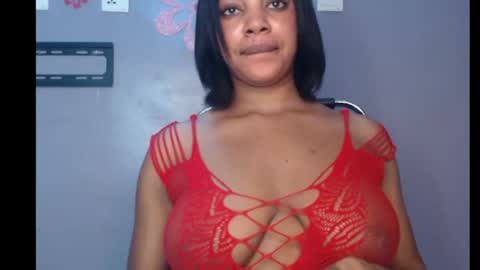 Snapshot of choco_chocox chatting on 02-07-25, 01:36 ESTHER online show from 02-07-25, 01:36