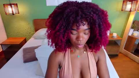 Camila Love online show from 09-11-25, 01:22