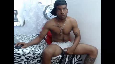 Snapshot of choco_hornyx18 chatting on 09-25-25, 05:55 Choco online show from 09-25-25, 05:55