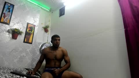 Snapshot of choco_hornyx18 chatting on 11-06-25, 05:30 Choco online show from 11-06-25, 05:30