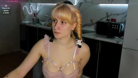 Snapshot of choco_meowx chatting on 04-03-26, 06:22 choco_meowx online show from 04-03-26, 06:22
