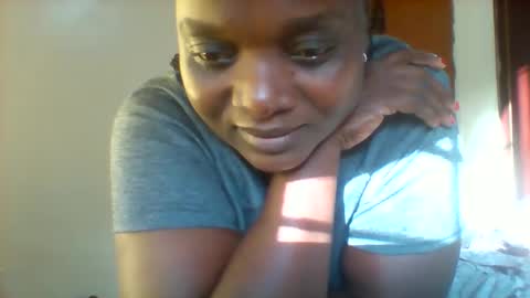 Snapshot of chocobabe002 chatting on 09-21-25, 02:29 chocobabe002 online show from 09-21-25, 02:29