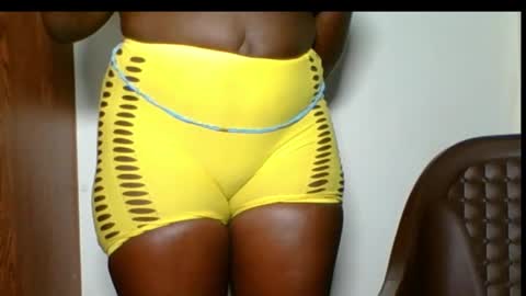 Snapshot of chocolate_queen25 chatting on 11-04-25, 03:44 chocolate queen25 online show from 11-04-25, 03:44