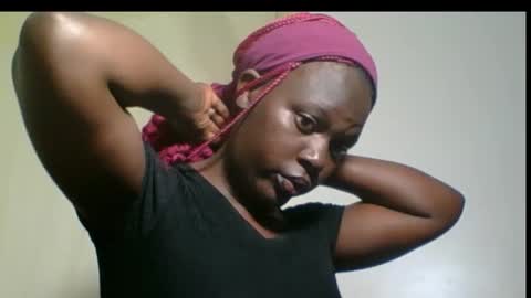 Snapshot of chocolate_queen25 chatting on 11-05-25, 08:14 chocolate queen25 online show from 11-05-25, 08:14