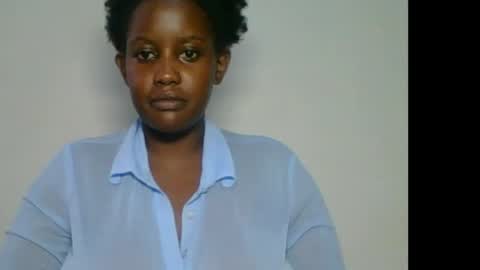 Snapshot of chocolate_queen25 chatting on 04-15-26, 08:43 chocolate queen25 online show from 04-15-26, 08:43