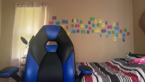 Melina online show from 05-11-26, 04:04