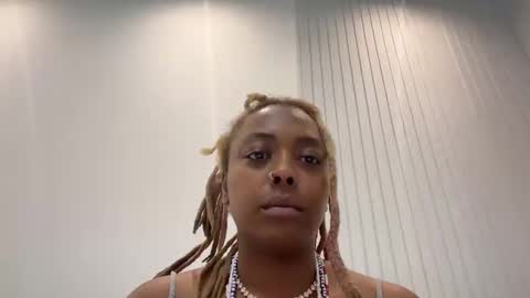 Snapshot of chocolatecakequeen chatting on 12-01-24, 11:58 ChocolateCakeQueen online show from 12-01-24, 11:58