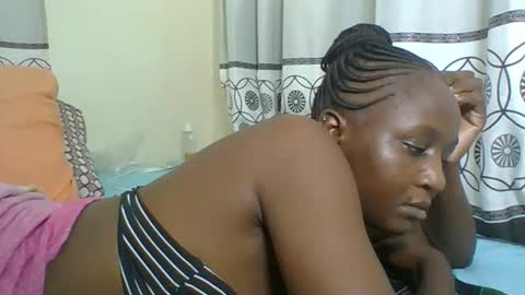 Snapshot of chocolateskin4 chatting on 02-25-26, 07:07 JANE online show from 02-25-26, 07:07