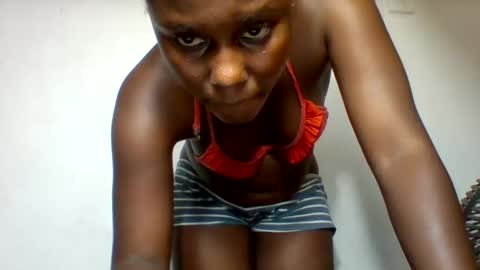 chocoslut20 online show from 02-06-25, 10:48