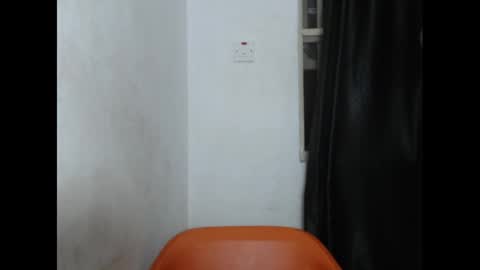chocoslut20 online show from 03-05-25, 10:21
