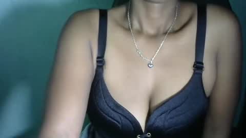 choe03 online show from 10-24-25, 04:31