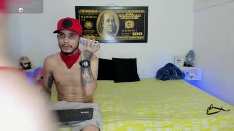 Snapshot of choe_and_chris chatting on 04-20-26, 04:43 Choe and Chris online show from 04-20-26, 04:43