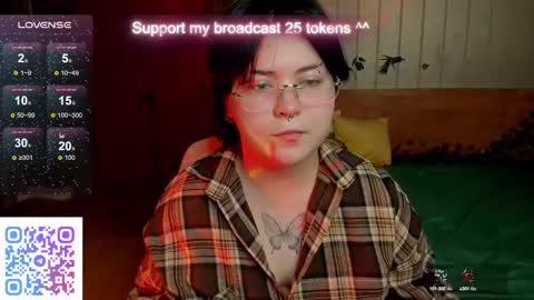 Snapshot of choe_bliss chatting on 10-18-25, 02:58 choe_bliss online show from 10-18-25, 02:58